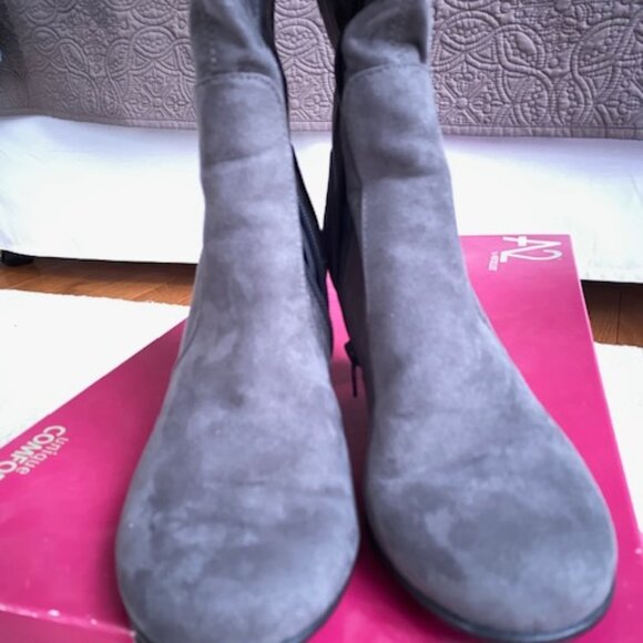 A2 by Aerosoles gray suede high heel boots 8 M - Picture 4 of 6